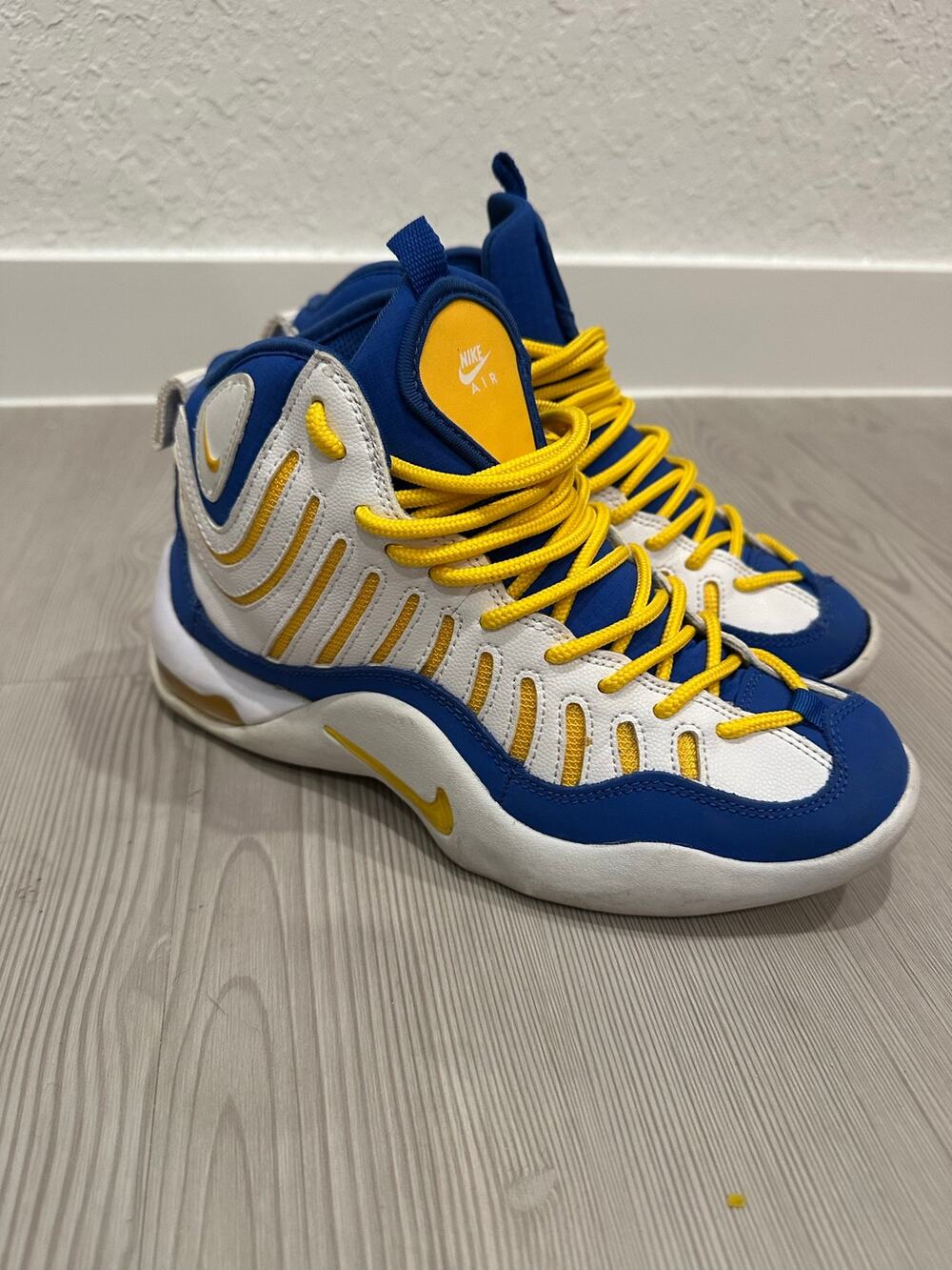 Nike Air Bakin Retro Basketball Sneakers Shoes Youth 7 Golden State Warriors